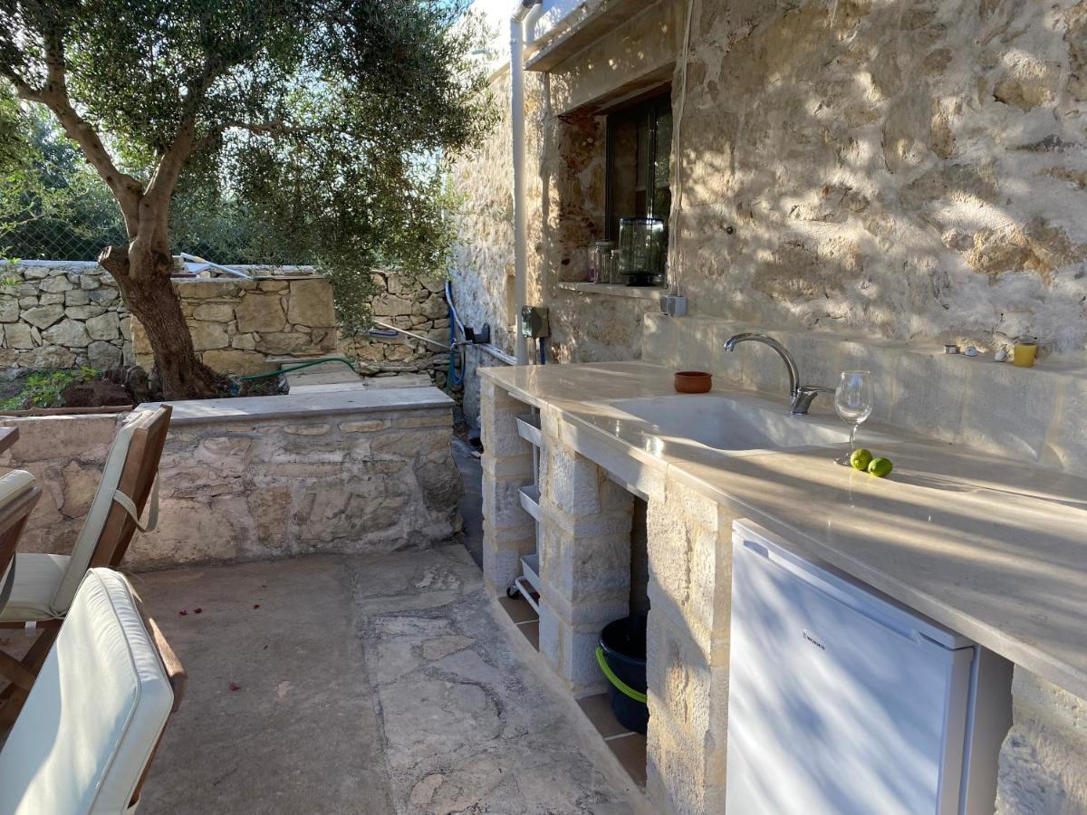 Old Stone Villa In Apokoronas Villa Nostalgia Kreta Filippos ภายนอก รูปภาพ