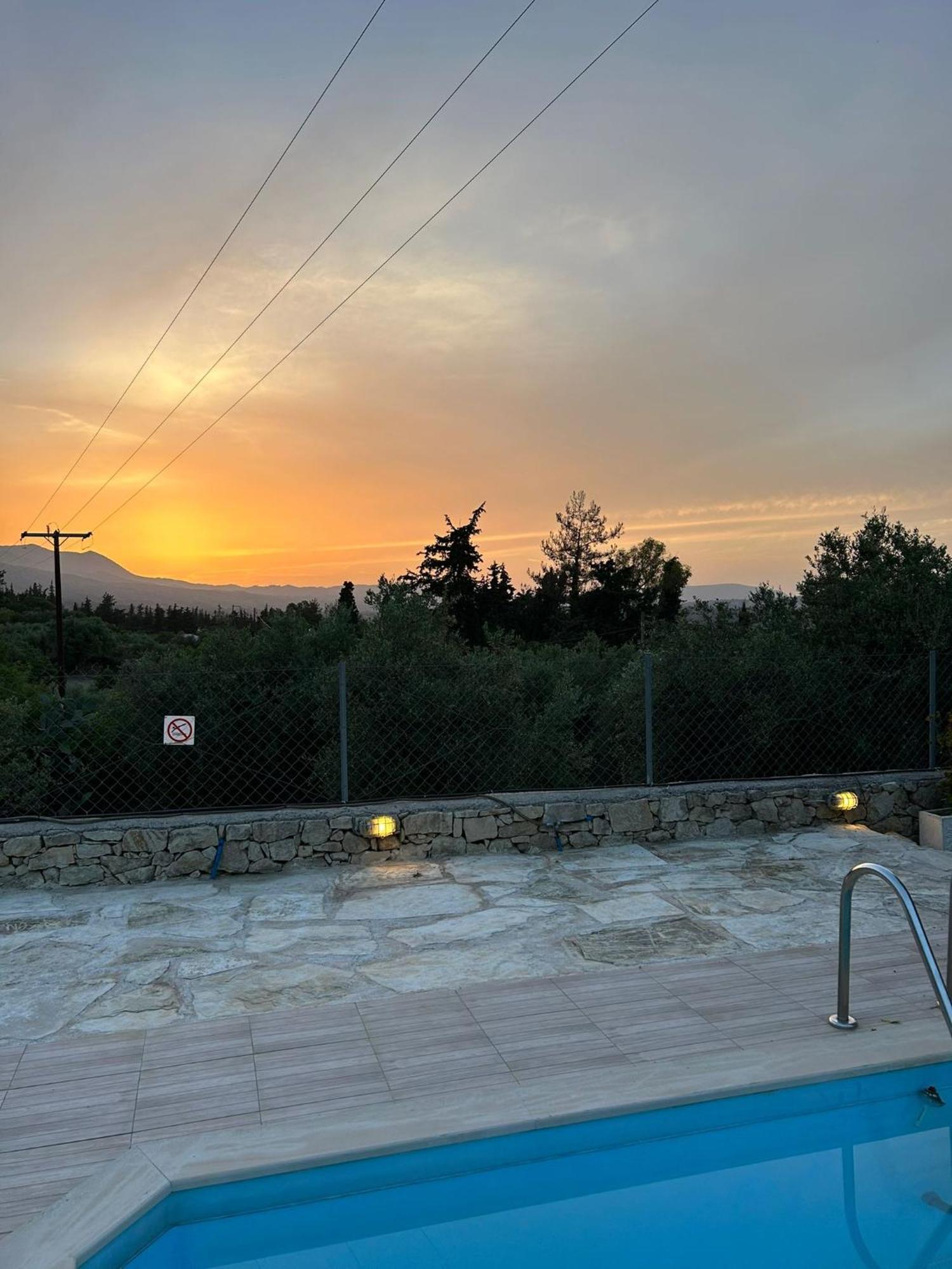 Old Stone Villa In Apokoronas Villa Nostalgia Kreta Filippos ภายนอก รูปภาพ